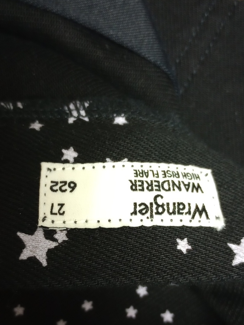 🆕⭐ WRANGLER "WANDERER" BLACK FLARE WIDE HIGH RISE JEANS WITH WHITE STARS⭐ - Picture 12 of 15